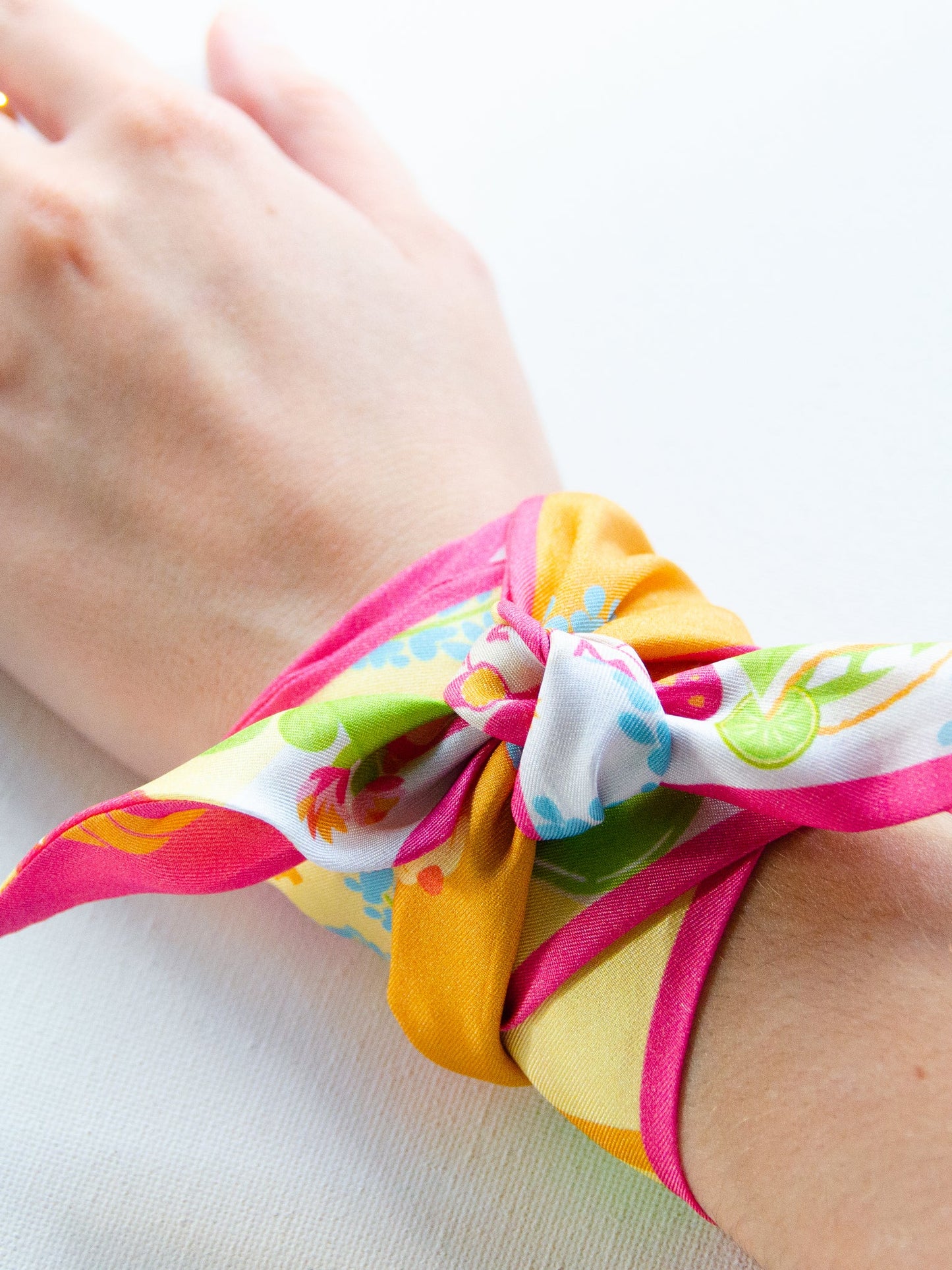 Saturday Silks Texas Sun Twilly