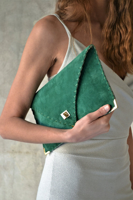 Symmetria Soft Clutch in Emerald