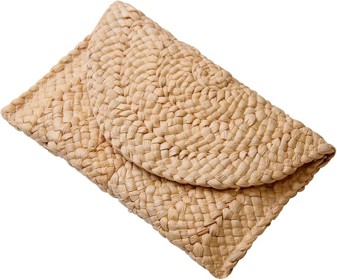 Straw Beach Clutch